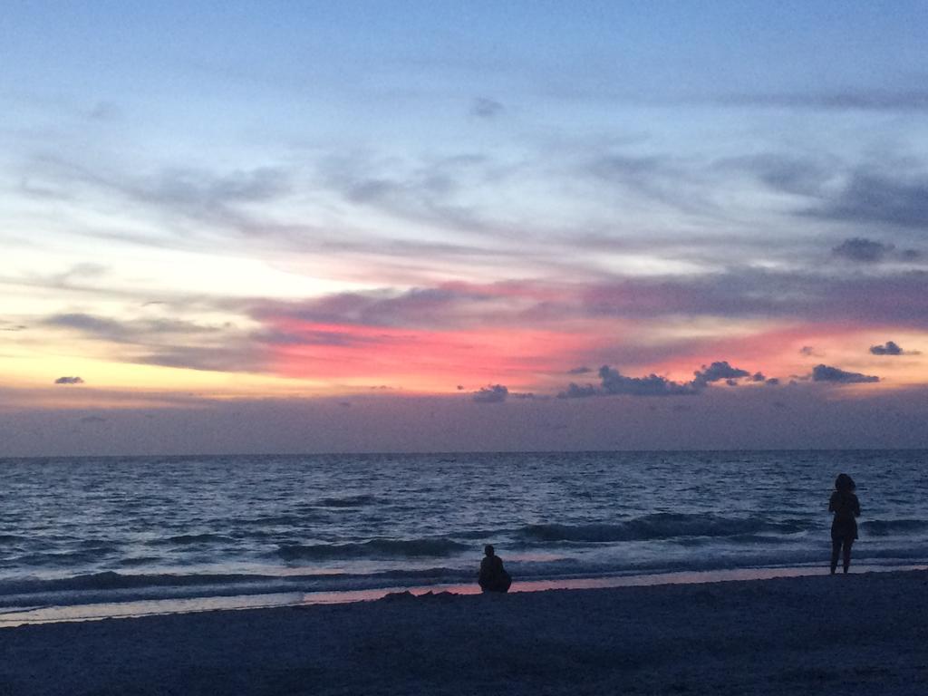 PAG Beachhouse Rentals St. Pete Beach Exterior foto