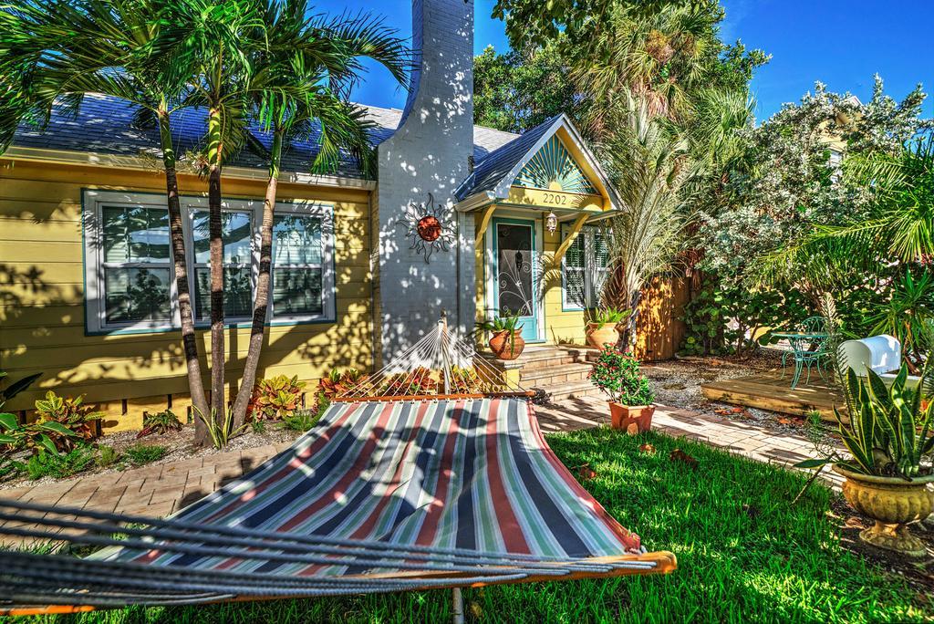 PAG Beachhouse Rentals St. Pete Beach Exterior foto